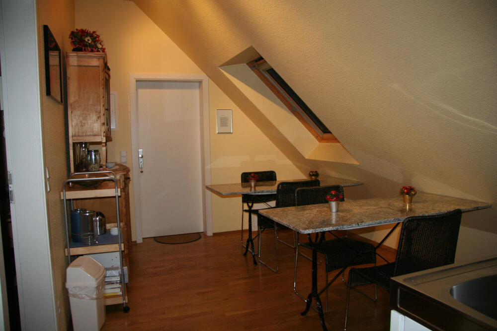 Privatzimmer Zimmer in Düsseldorf Beate Schmidt 40468 15993927675f54cbff924f0