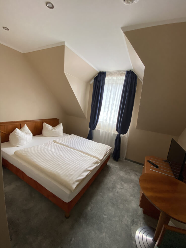 Monteurzimmer Sleep In Germany Hotel Fürstenhof 31319 Sehnde 16004329995f64ab6776bd3